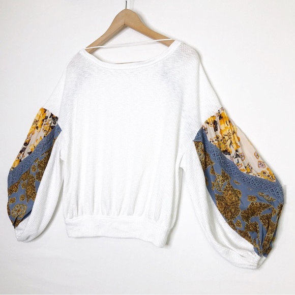 Free people, clash thermal Boho Chic White Blouse with Floral Sleeves - Picture 8 of 12